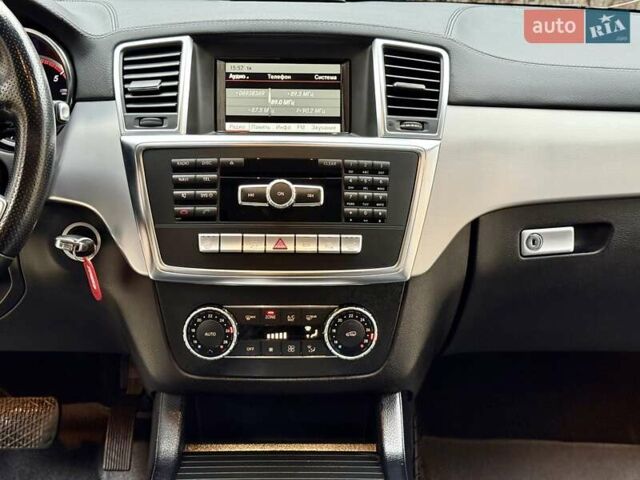 Черный Мерседес ГЛ-класс, объемом двигателя 3 л и пробегом 208 тыс. км за 26800 $, фото 54 на Automoto.ua