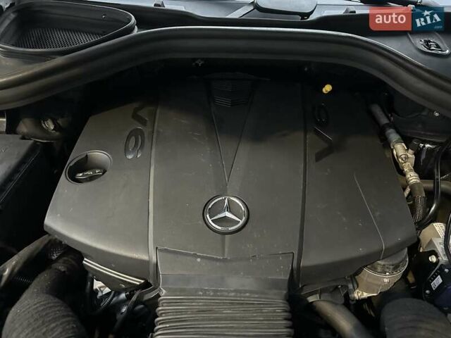 Черный Мерседес ГЛ-класс, объемом двигателя 3 л и пробегом 215 тыс. км за 21750 $, фото 76 на Automoto.ua