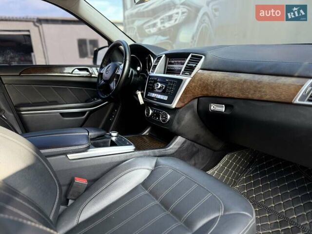 Черный Мерседес ГЛ-класс, объемом двигателя 3 л и пробегом 231 тыс. км за 21400 $, фото 54 на Automoto.ua