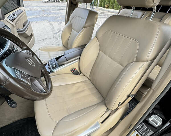 Черный Мерседес ГЛ-класс, объемом двигателя 4.7 л и пробегом 178 тыс. км за 19500 $, фото 3 на Automoto.ua