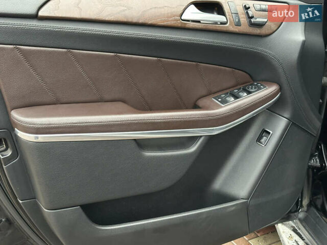 Черный Мерседес ГЛ-класс, объемом двигателя 4.66 л и пробегом 199 тыс. км за 24400 $, фото 11 на Automoto.ua