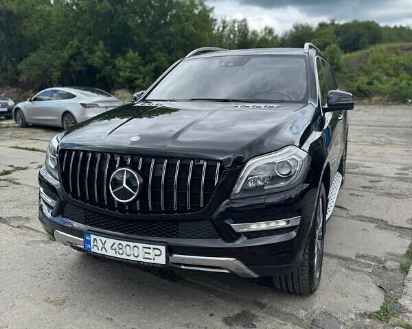 Черный Мерседес ГЛ-класс, объемом двигателя 3 л и пробегом 181 тыс. км за 28500 $, фото 3 на Automoto.ua