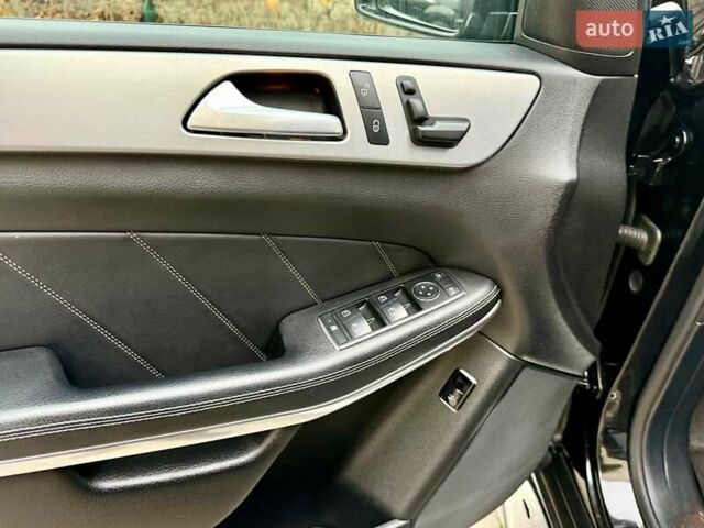 Черный Мерседес ГЛ-класс, объемом двигателя 3 л и пробегом 208 тыс. км за 26800 $, фото 64 на Automoto.ua