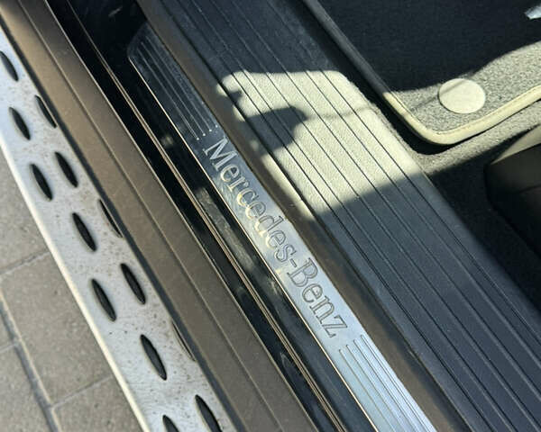 Черный Мерседес ГЛ-класс, объемом двигателя 4.7 л и пробегом 212 тыс. км за 19000 $, фото 20 на Automoto.ua