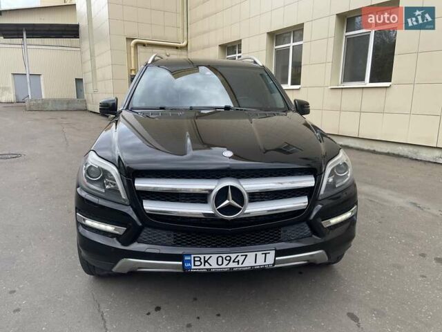 Мерседес ГЛ-класс 2013 в Ровно на Automoto.ua Черный Мерседес ГЛ-класс, объемом двигателя 2.99 л и пробегом 240 тыс. км за 25700 $, фото 5 на Automoto.ua