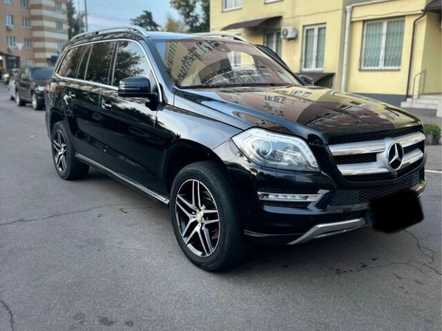 Черный Мерседес ГЛ-класс, объемом двигателя 3 л и пробегом 321 тыс. км за 22500 $, фото 19 на Automoto.ua