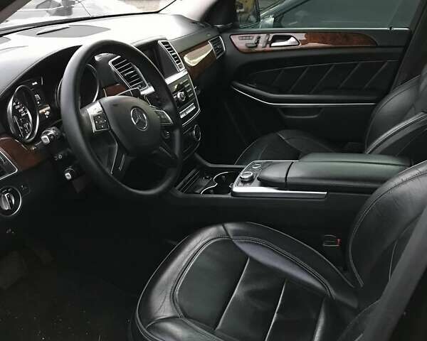 Чорний Мерседес ГЛ-Клас, об'ємом двигуна 4.66 л та пробігом 213 тис. км за 21300 $, фото 6 на Automoto.ua