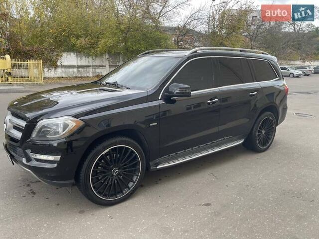 Мерседес ГЛ-класс 2013 в Ровно на Automoto.ua Черный Мерседес ГЛ-класс, объемом двигателя 2.99 л и пробегом 240 тыс. км за 25700 $, фото 54 на Automoto.ua