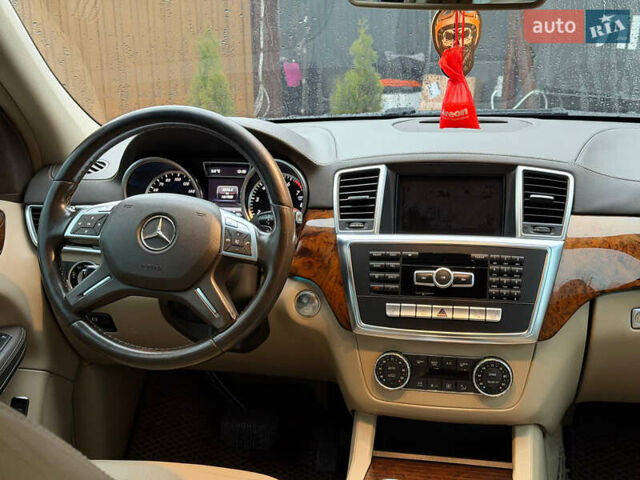 Черный Мерседес ГЛ-класс, объемом двигателя 4.7 л и пробегом 160 тыс. км за 16500 $, фото 6 на Automoto.ua