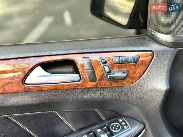 Чорний Мерседес ГЛ-Клас, об'ємом двигуна 4.7 л та пробігом 266 тис. км за 27999 $, фото 58 на Automoto.ua