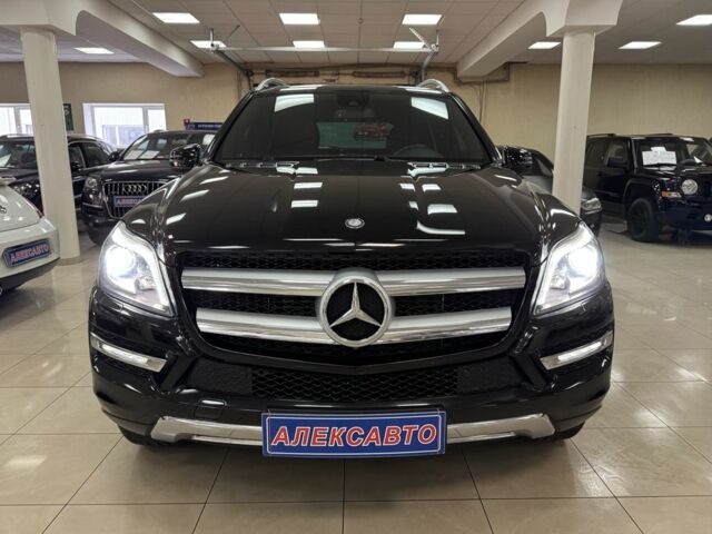 Черный Мерседес ГЛ-класс, объемом двигателя 3 л и пробегом 126 тыс. км за 30000 $, фото 4 на Automoto.ua