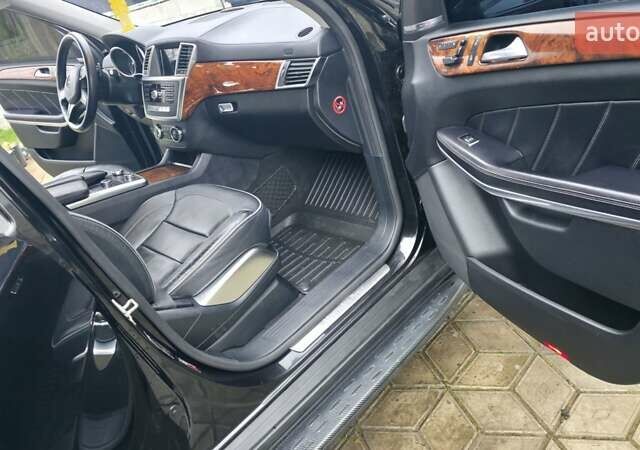 Черный Мерседес ГЛ-класс, объемом двигателя 4.66 л и пробегом 285 тыс. км за 29999 $, фото 43 на Automoto.ua