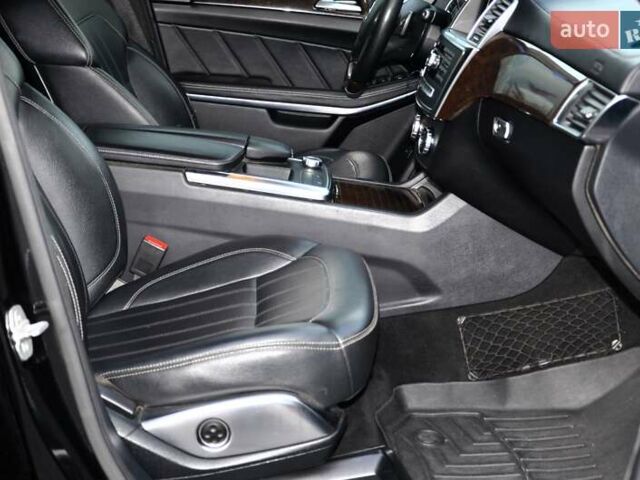 Чорний Мерседес ГЛ-Клас, об'ємом двигуна 3 л та пробігом 240 тис. км за 26999 $, фото 40 на Automoto.ua