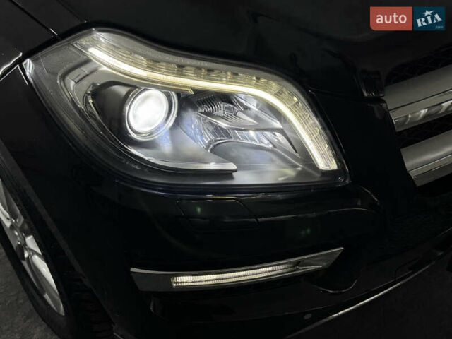 Черный Мерседес ГЛ-класс, объемом двигателя 2.99 л и пробегом 266 тыс. км за 23800 $, фото 22 на Automoto.ua