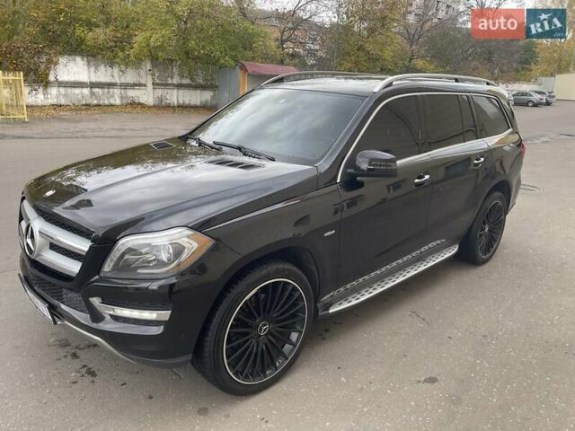Мерседес ГЛ-класс 2013 в Ровно на Automoto.ua Черный Мерседес ГЛ-класс, объемом двигателя 2.99 л и пробегом 240 тыс. км за 25700 $, фото 53 на Automoto.ua