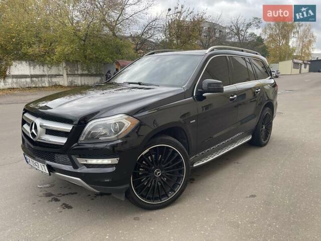 Мерседес ГЛ-класс 2013 в Ровно на Automoto.ua Черный Мерседес ГЛ-класс, объемом двигателя 2.99 л и пробегом 240 тыс. км за 25700 $, фото 29 на Automoto.ua