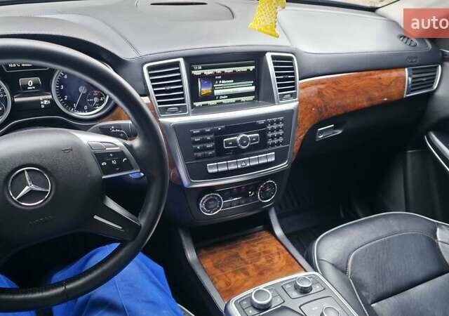 Черный Мерседес ГЛ-класс, объемом двигателя 4.66 л и пробегом 285 тыс. км за 29999 $, фото 49 на Automoto.ua