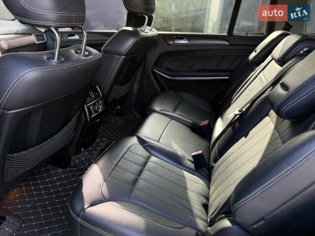 Черный Мерседес ГЛ-класс, объемом двигателя 3 л и пробегом 231 тыс. км за 21400 $, фото 62 на Automoto.ua