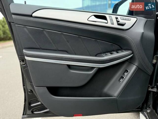 Чорний Мерседес ГЛ-Клас, об'ємом двигуна 3 л та пробігом 173 тис. км за 31500 $, фото 50 на Automoto.ua