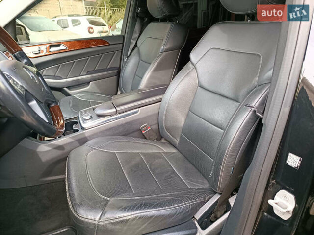 Чорний Мерседес ГЛ-Клас, об'ємом двигуна 3 л та пробігом 352 тис. км за 22990 $, фото 16 на Automoto.ua