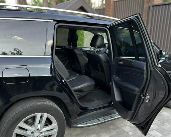 Чорний Мерседес ГЛ-Клас, об'ємом двигуна 3 л та пробігом 217 тис. км за 20500 $, фото 4 на Automoto.ua