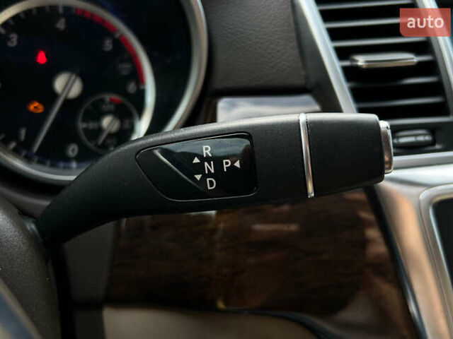 Чорний Мерседес ГЛ-Клас, об'ємом двигуна 3 л та пробігом 236 тис. км за 26200 $, фото 26 на Automoto.ua