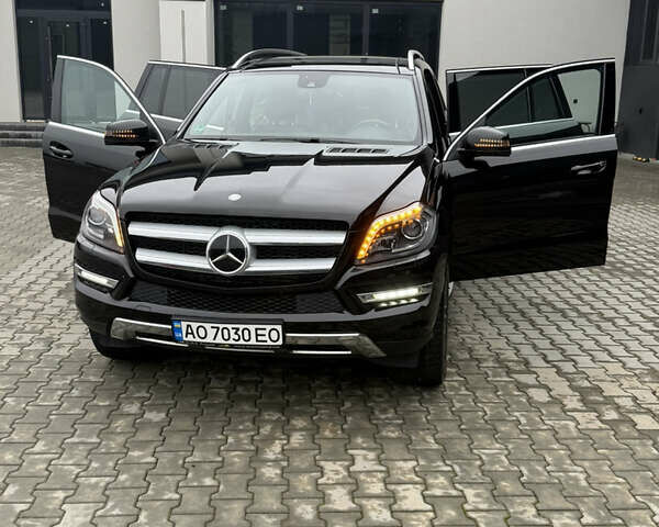 Черный Мерседес ГЛ-класс, объемом двигателя 3 л и пробегом 178 тыс. км за 32999 $, фото 19 на Automoto.ua