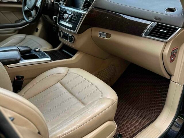 Чорний Мерседес ГЛ-Клас, об'ємом двигуна 3 л та пробігом 299 тис. км за 20500 $, фото 1 на Automoto.ua