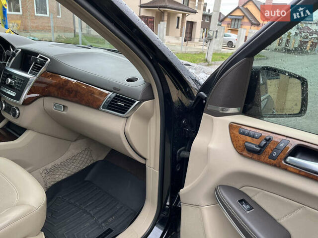 Чорний Мерседес ГЛ-Клас, об'ємом двигуна 3 л та пробігом 250 тис. км за 30000 $, фото 36 на Automoto.ua