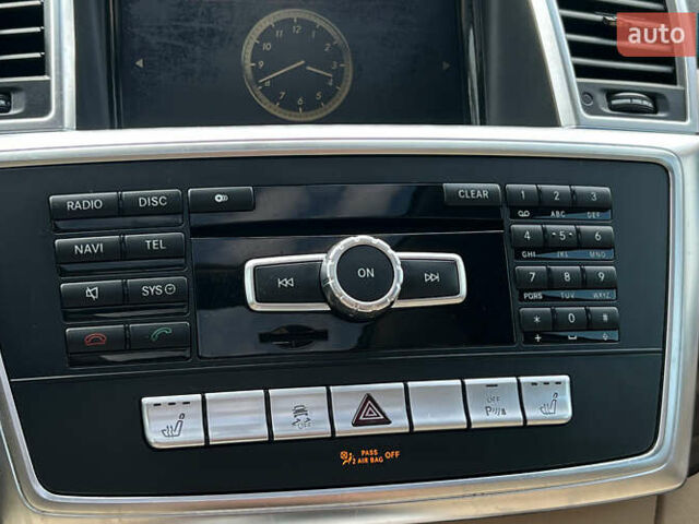 Чорний Мерседес ГЛ-Клас, об'ємом двигуна 3 л та пробігом 236 тис. км за 26200 $, фото 16 на Automoto.ua