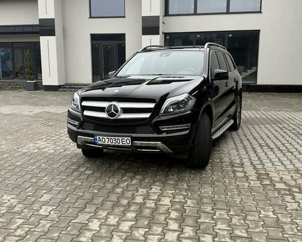 Черный Мерседес ГЛ-класс, объемом двигателя 3 л и пробегом 178 тыс. км за 32999 $, фото 2 на Automoto.ua