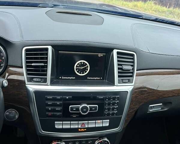 Чорний Мерседес ГЛ-Клас, об'ємом двигуна 3 л та пробігом 260 тис. км за 25500 $, фото 12 на Automoto.ua