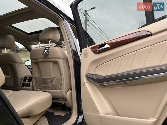 Чорний Мерседес ГЛ-Клас, об'ємом двигуна 3 л та пробігом 250 тис. км за 30000 $, фото 17 на Automoto.ua