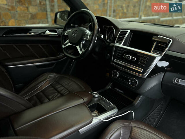 Черный Мерседес ГЛ-класс, объемом двигателя 5.5 л и пробегом 205 тыс. км за 44000 $, фото 50 на Automoto.ua
