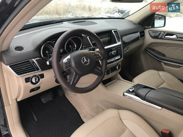 Черный Мерседес ГЛ-класс, объемом двигателя 3 л и пробегом 236 тыс. км за 25500 $, фото 26 на Automoto.ua