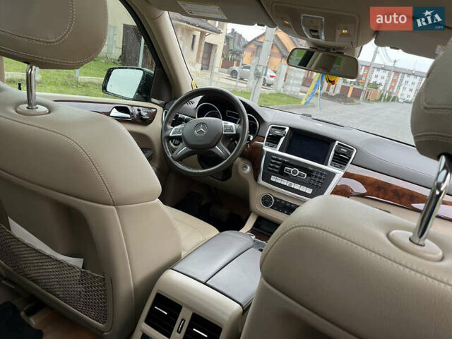 Чорний Мерседес ГЛ-Клас, об'ємом двигуна 3 л та пробігом 250 тис. км за 30000 $, фото 32 на Automoto.ua