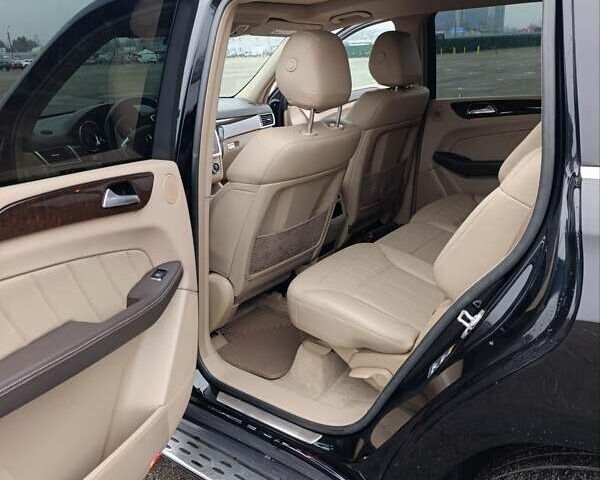 Черный Мерседес ГЛ-класс, объемом двигателя 3 л и пробегом 159 тыс. км за 23000 $, фото 19 на Automoto.ua