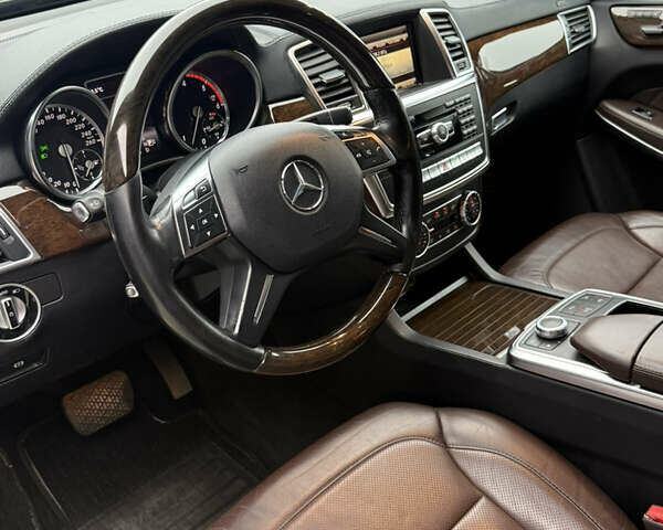 Черный Мерседес ГЛ-класс, объемом двигателя 3 л и пробегом 178 тыс. км за 32999 $, фото 67 на Automoto.ua