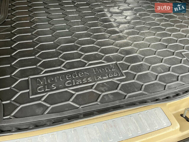 Чорний Мерседес ГЛ-Клас, об'ємом двигуна 3 л та пробігом 250 тис. км за 30000 $, фото 30 на Automoto.ua