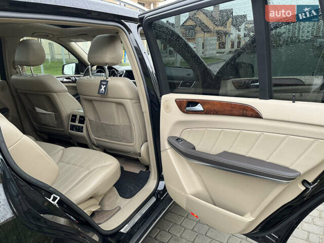 Чорний Мерседес ГЛ-Клас, об'ємом двигуна 3 л та пробігом 250 тис. км за 30000 $, фото 16 на Automoto.ua
