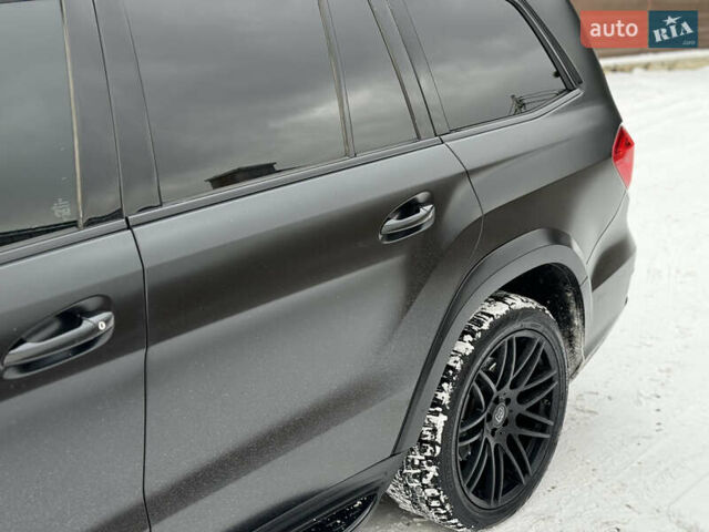 Черный Мерседес ГЛ-класс, объемом двигателя 5.5 л и пробегом 205 тыс. км за 44000 $, фото 20 на Automoto.ua