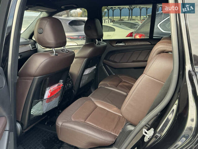 Мерседес ГЛ-Клас 2014 у Львові на Automoto.ua Чорний Мерседес ГЛ-Клас, об'ємом двигуна 3 л та пробігом 208 тис. км за 33000 $, фото 17 на Automoto.ua