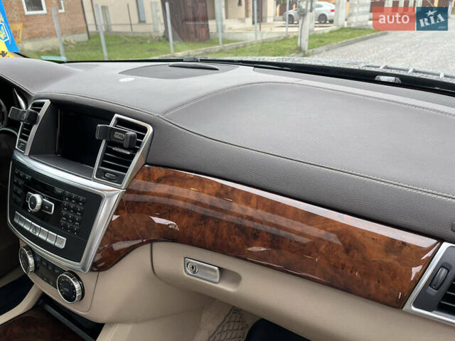 Чорний Мерседес ГЛ-Клас, об'ємом двигуна 3 л та пробігом 250 тис. км за 30000 $, фото 37 на Automoto.ua