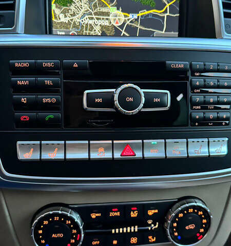 Черный Мерседес ГЛ-класс, объемом двигателя 2.99 л и пробегом 230 тыс. км за 20000 $, фото 32 на Automoto.ua