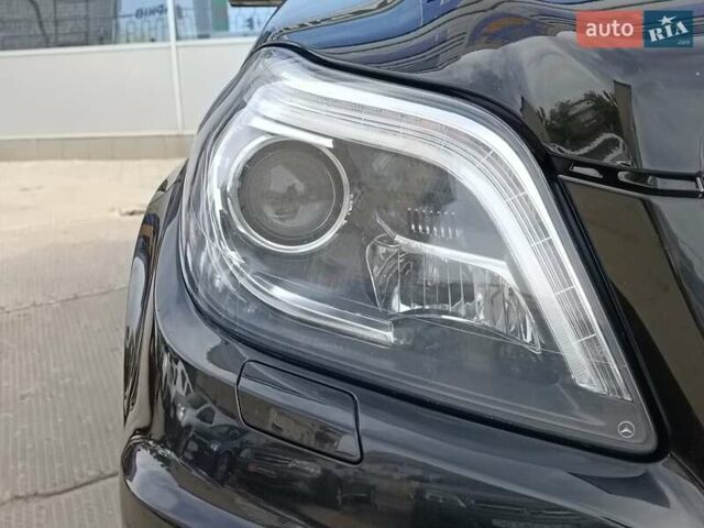 Чорний Мерседес ГЛ-Клас, об'ємом двигуна 3 л та пробігом 352 тис. км за 22990 $, фото 9 на Automoto.ua