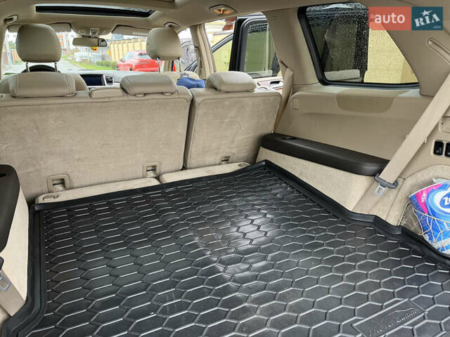 Чорний Мерседес ГЛ-Клас, об'ємом двигуна 3 л та пробігом 250 тис. км за 30000 $, фото 29 на Automoto.ua