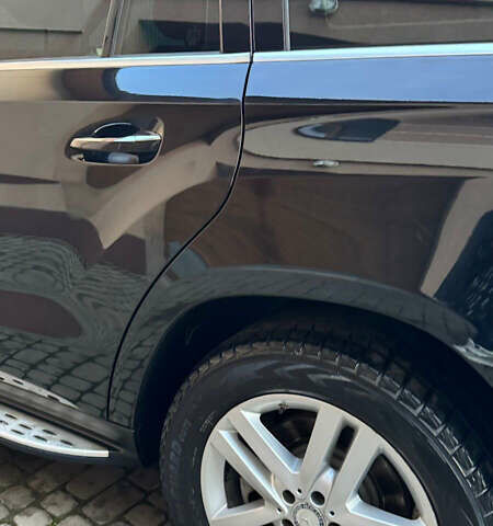 Черный Мерседес ГЛ-класс, объемом двигателя 2.99 л и пробегом 230 тыс. км за 20000 $, фото 25 на Automoto.ua