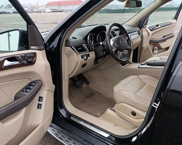 Черный Мерседес ГЛ-класс, объемом двигателя 3 л и пробегом 159 тыс. км за 23000 $, фото 18 на Automoto.ua