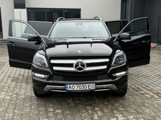 Черный Мерседес ГЛ-класс, объемом двигателя 3 л и пробегом 178 тыс. км за 32999 $, фото 2 на Automoto.ua