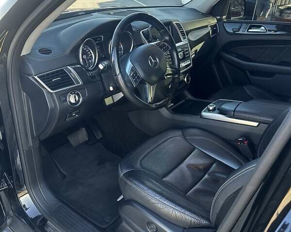 Чорний Мерседес ГЛ-Клас, об'ємом двигуна 2.99 л та пробігом 180 тис. км за 27500 $, фото 16 на Automoto.ua